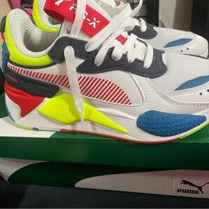 Multi color puma size 6